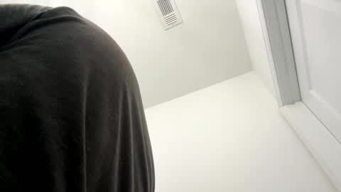 Snapshot of smokeymt420 chatting on September 17, 10:33 pm smokeymt420 online show from September 17, 10:33 pm