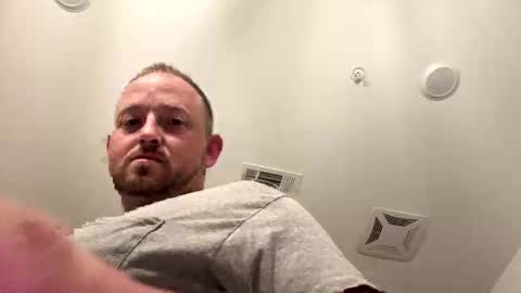 Snapshot of smokeymt420 chatting on September 21, 11:01 am smokeymt420 online show from September 21, 11:01 am