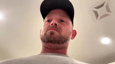 Snapshot of smokeymt420 chatting on September 27, 4:17 am smokeymt420 online show from September 27, 4:17 am