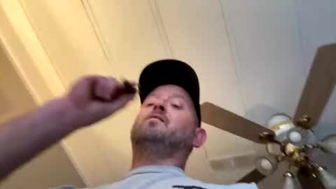 Snapshot of smokeymt420 chatting on November 24, 9:03 pm smokeymt420 online show from November 24, 9:03 pm