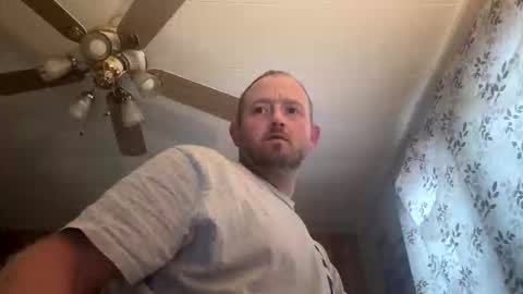 Snapshot of smokeymt420 chatting on November 25, 1:33 pm smokeymt420 online show from November 25, 1:33 pm