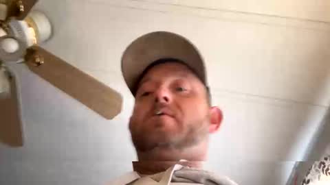 Snapshot of smokeymt420 chatting on November 27, 7:27 pm smokeymt420 online show from November 27, 7:27 pm