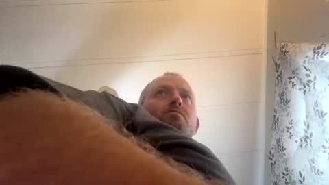 Snapshot of smokeymt420 chatting on December 2, 7:20 pm smokeymt420 online show from December 2, 7:20 pm