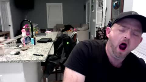 Snapshot of smokeymt420 chatting on February 12, 8:31 am smokeymt420 online show from February 12, 8:31 am