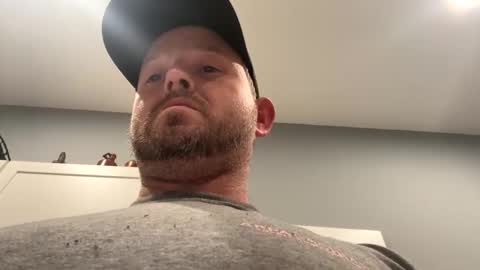 Snapshot of smokeymt420 chatting on March 30, 5:08 am smokeymt420 online show from March 30, 5:08 am