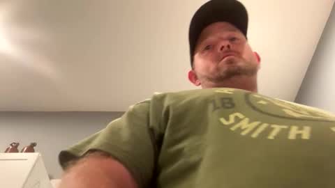 Snapshot of smokeymt420 chatting on April 7, 3:29 am smokeymt420 online show from April 7, 3:29 am