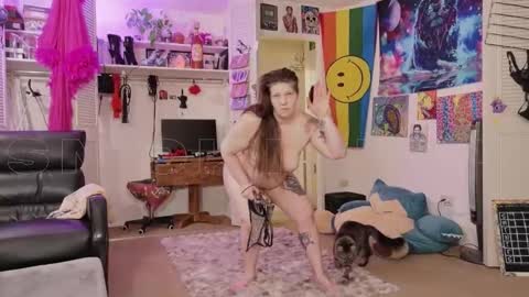 Big Dawg online show from November 17, 3:34 am