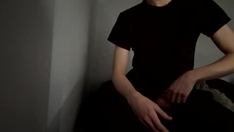 Snapshot of smoothetwnk97 chatting on March 20, 4:34 pm smoothetwnk97 online show from March 20, 4:34 pm