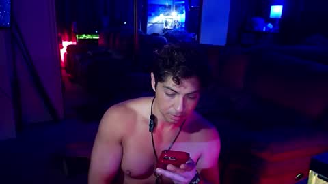 Snapshot of smoothjocknubie chatting on October 31, 8:59 am Myke Jackin online show from October 31, 8:59 am