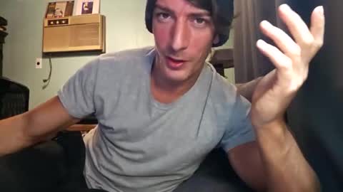 Snackyyyy online show from March 4, 2:06 am