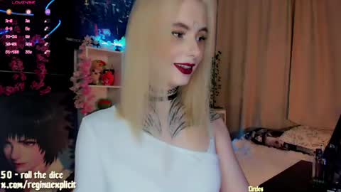 Snapshot of snake_bites chatting on June 13, 7:01 pm Reeginaaaaa online show from June 13, 7:01 pm