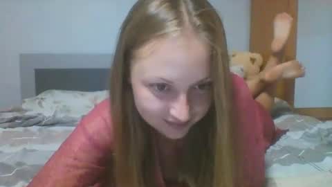 Snapshot of sneshkaqlo chatting on July 31, 7:46 pm Sneshkaqlo online show from July 31, 7:46 pm