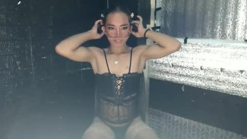 Snapshot of snoky_serna chatting on May 20, 6:41 am snoky_serna online show from May 20, 6:41 am
