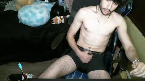 Snapshot of snow92jake chatting on February 2, 1:08 pm snow92jake online show from February 2, 1:08 pm