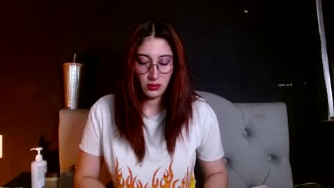 Snapshot of snow_baall chatting on July 3, 5:36 am IG OF red moonn online show from July 3, 5:36 am