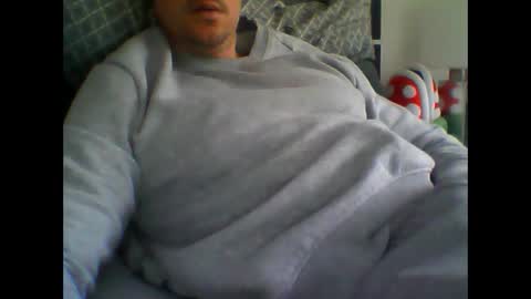 Snapshot of snow_ride69 chatting on March 1, 1:51 pm snow_ride69 online show from March 1, 1:51 pm