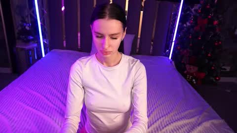 snow_whiteeex online show from January 5, 5:27 pm