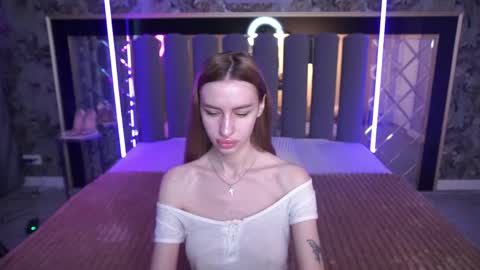 Snapshot of snow_whiteeex chatting on May 12, 5:48 am snow_whiteeex online show from May 12, 5:48 am
