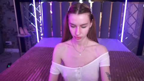Snapshot of snow_whiteeex chatting on May 16, 10:36 am snow_whiteeex online show from May 16, 10:36 am