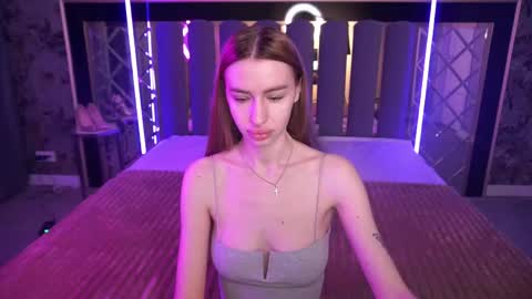 Snapshot of snow_whiteeex chatting on May 19, 5:25 am snow_whiteeex online show from May 19, 5:25 am