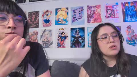 Snapshot of snowblack_ chatting on June 8, 1:28 am Snow and Bubble online show from June 8, 1:28 am