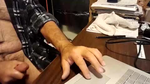 watchmecum online show from November 19, 4:51 pm