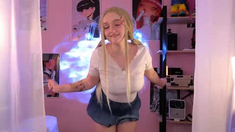 Ellie online show from May 5, 5:37 am