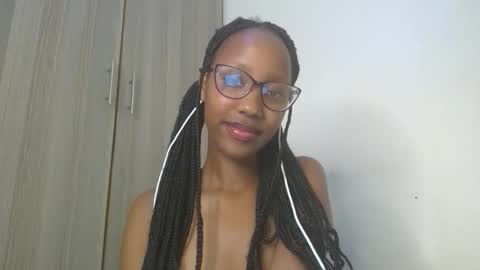 Snapshot of snowfox254 chatting on October 20, 7:25 pm snowfox254 online show from October 20, 7:25 pm