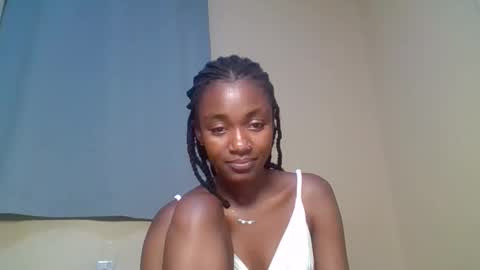 Snapshot of snowie_eyes chatting on November 5, 9:48 pm Snowie eyes online show from November 5, 9:48 pm