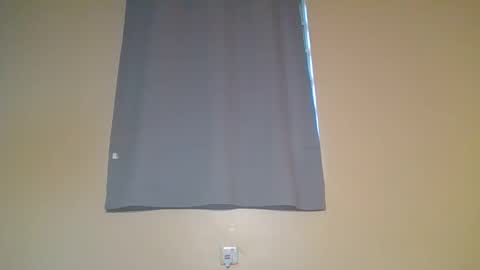 Snapshot of snowie_eyes chatting on November 9, 1:20 pm Snowie eyes online show from November 9, 1:20 pm