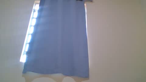 Snapshot of snowie_eyes chatting on November 16, 12:55 pm Snowie eyes online show from November 16, 12:55 pm