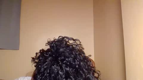 Snapshot of snowie_eyes chatting on March 1, 12:45 am Snowie eyes online show from March 1, 12:45 am