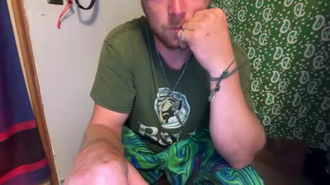 Snapshot of snowtrooper888 chatting on May 25, 4:40 am snowtrooper888 online show from May 25, 4:40 am