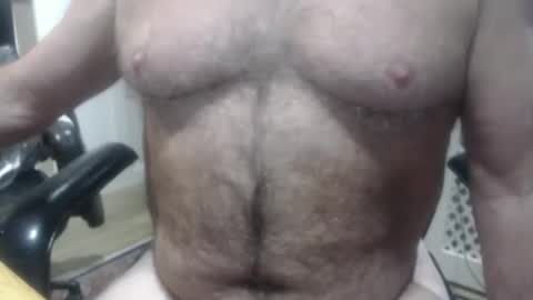 Snapshot of snudge432 chatting on December 17, 11:38 am snudge432 online show from December 17, 11:38 am