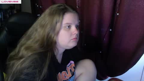 Snapshot of so_cute777 chatting on June 7, 9:57 am so cute777 online show from June 7, 9:57 am