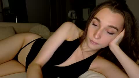 Babygirl Ivy online show from June 20, 10:45 pm