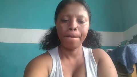 Snapshot of soayh89 chatting on June 19, 10:41 am soayh89 online show from June 19, 10:41 am