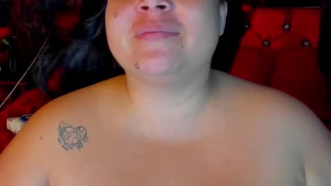 Snapshot of sobigcurvy44 chatting on December 21, 7:27 pm leidy online show from December 21, 7:27 pm