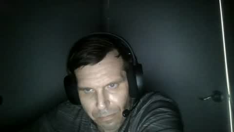 Snapshot of socaloc1337 chatting on July 23, 8:23 am socaloc1337 online show from July 23, 8:23 am