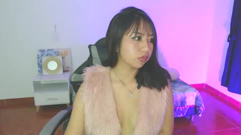 sofia online show from December 1, 6:46 pm