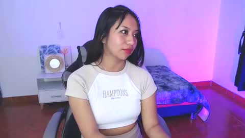 sofia online show from December 13, 8:25 pm