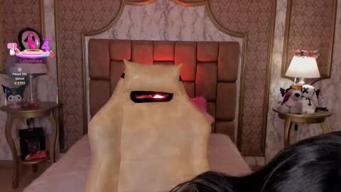 Snapshot of soffiqueen chatting on November 3, 8:43 pm Schedule 1400 - 2100 gtm-5 online show from November 3, 8:43 pm