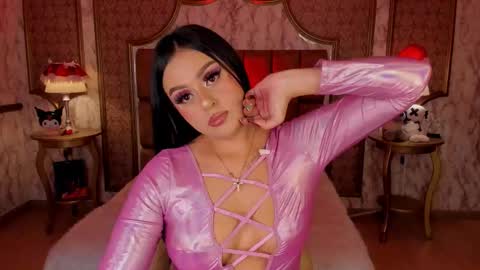 Snapshot of soffiqueen chatting on November 28, 2:53 pm Schedule 1400 - 2100 gtm-5 online show from November 28, 2:53 pm