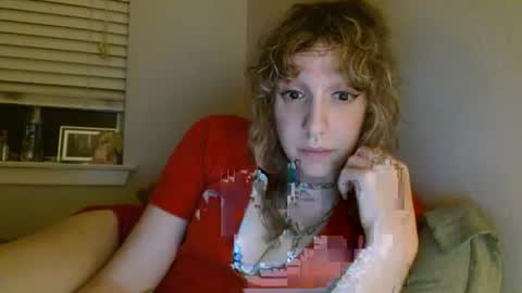 Snapshot of soffpurr chatting on October 27, 7:34 am Lilytea online show from October 27, 7:34 am