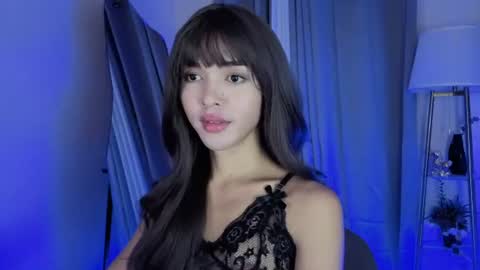 Snapshot of sofhia_love chatting on June 14, 4:42 pm sofhia_love online show from June 14, 4:42 pm