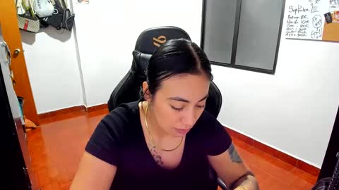 Evainked online show from September 12, 3:39 am