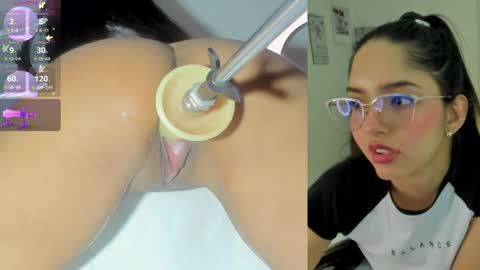 Snapshot of sofi__velez_ chatting on May 8, 5:40 pm Sofi online show from May 8, 5:40 pm