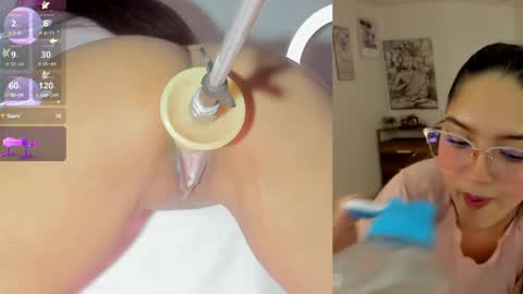 Snapshot of sofi__velez_ chatting on May 12, 5:43 pm Sofi online show from May 12, 5:43 pm