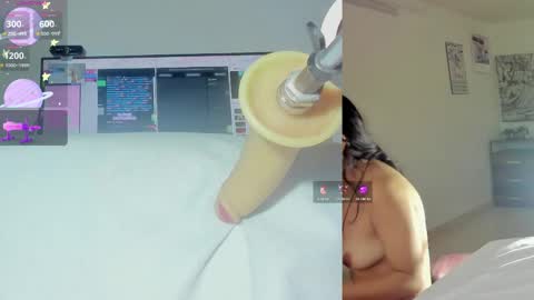Snapshot of sofi__velez_ chatting on June 7, 5:06 pm Sofi online show from June 7, 5:06 pm