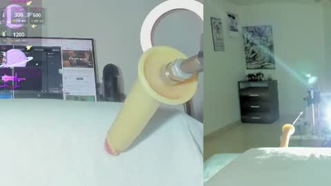 Snapshot of sofi__velez_ chatting on June 14, 5:04 pm Sofi online show from June 14, 5:04 pm